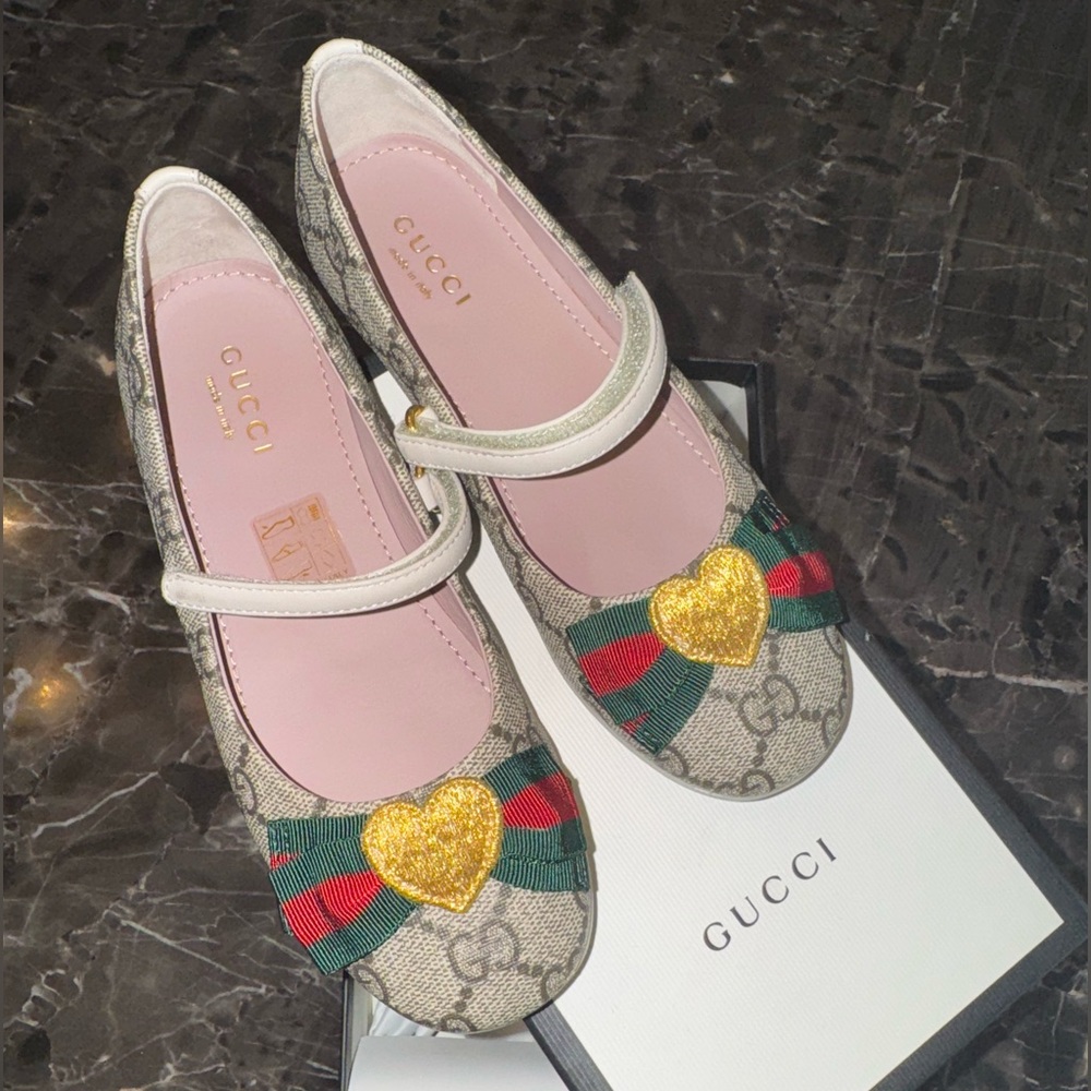 Gucci Kids' Mary Jane Shoes with Gold Heart